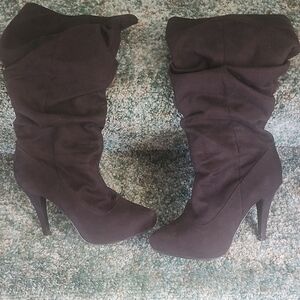 Elle Black Heeled Boots